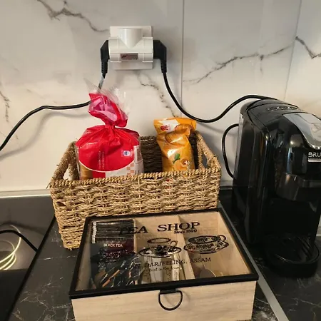 Perfect Strangers D1 Larissa